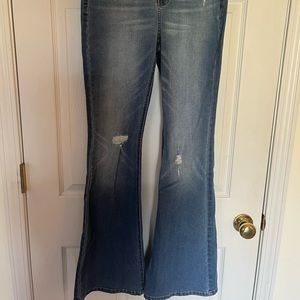 Wonderly Bellbottom Jeans